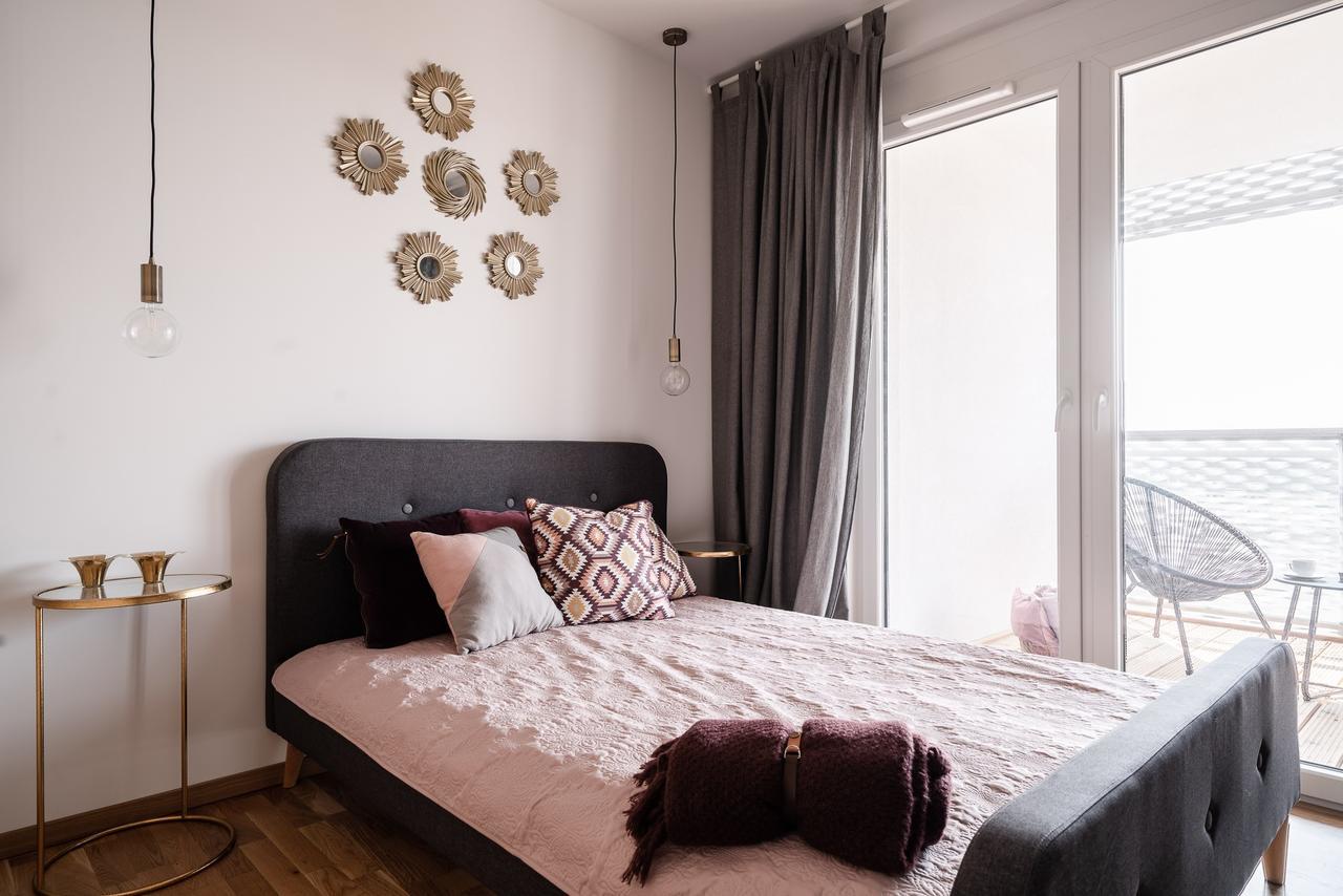 Rentplanet - Atal Tower Apartment